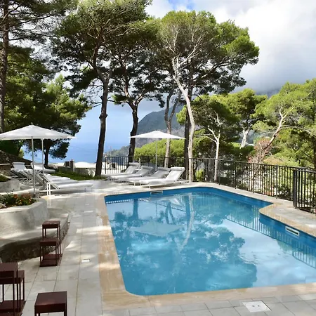Otel Lia 5*